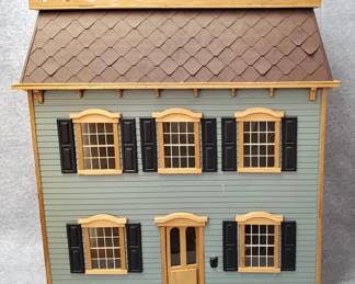 Doll House with Furniture and Miniatures