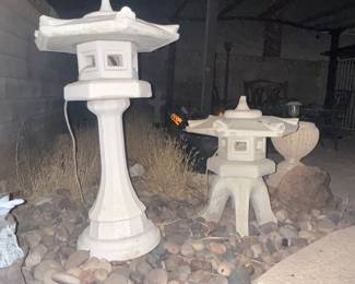 Outdoor statues 