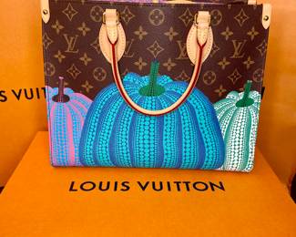 Louis Vuitton x Yayoi Kusama Monogram Pumpkin Dots On The Go MM