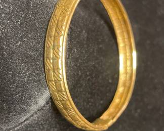 14k gold bangle bracelet 
