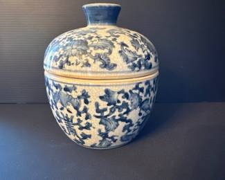 Wisteria jar