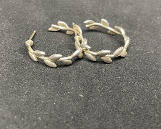 Tiffany & Co Palamo Picasso Olive Leaf Hoop Earrings 925 Sterling 
