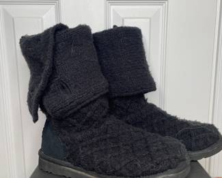 UGGS