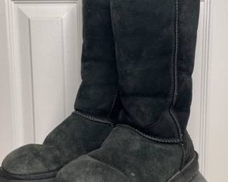 UGGS 