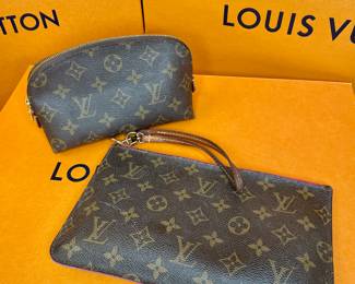 Louis Vuitton Monogram Cosmetic Pouch & Clutch bag Wristlet