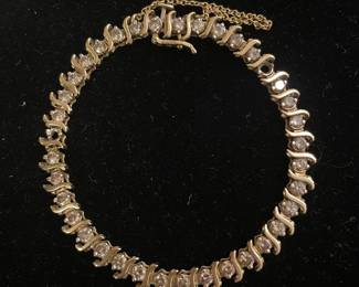 10k gold & diamond tennis bracelet 
