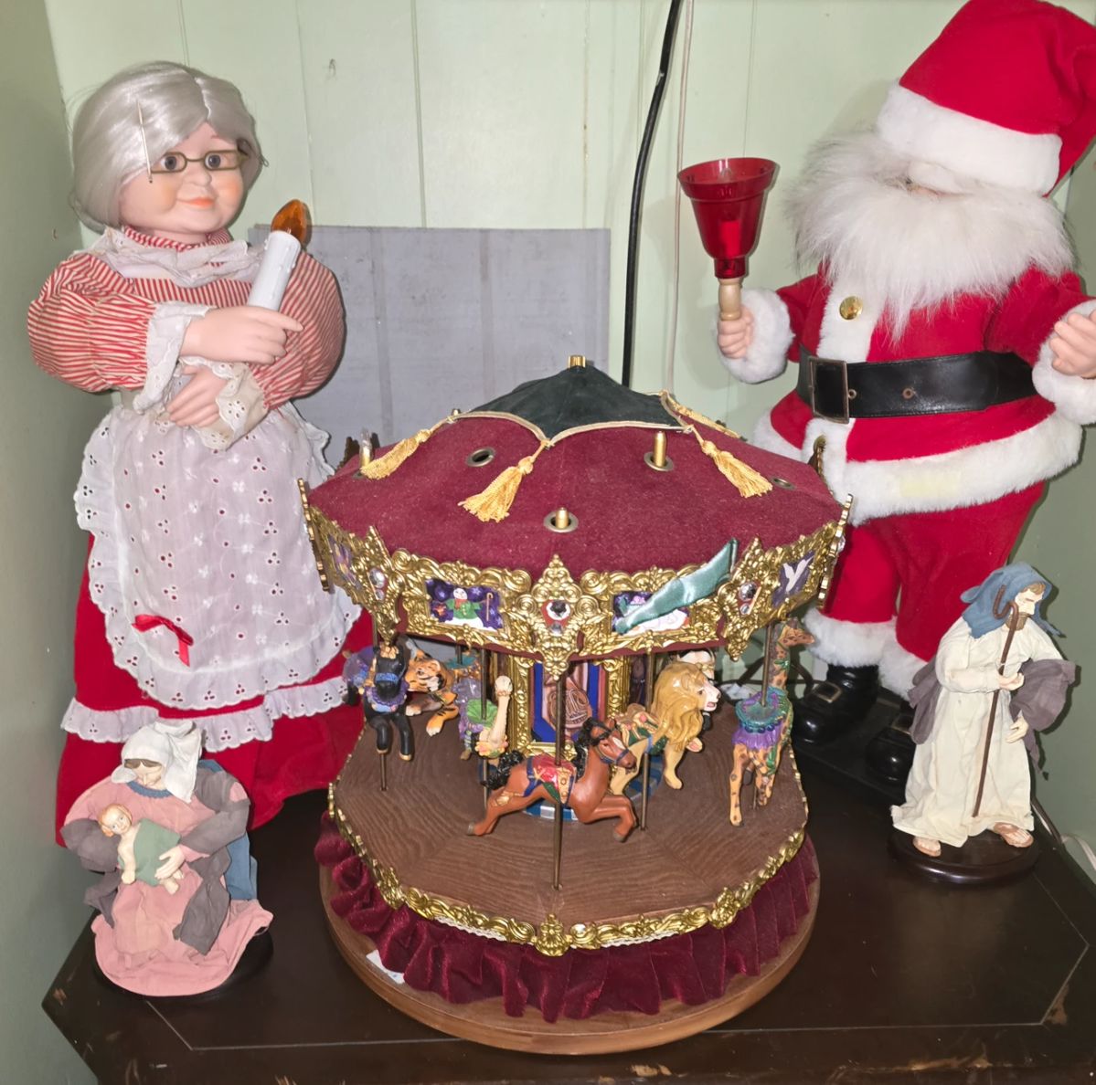  Christmas Decor - Working Vintage Carasoul- Motion Santa - Motion Claus