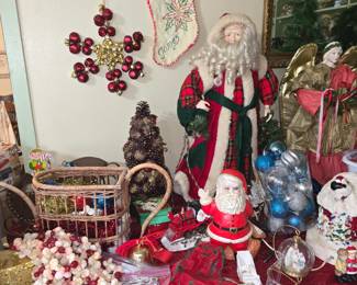 More Christmas Decor 