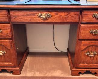 Executive 7 drawer desk