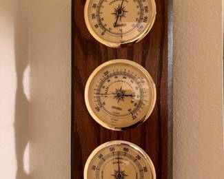 Springfield wooden weather station 