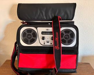 Golden Nugget musicooler 