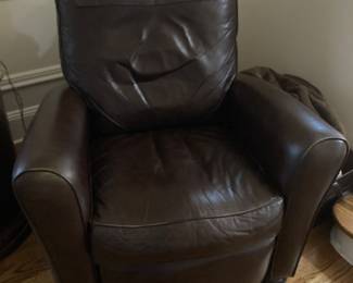 LEATHER RECLINER