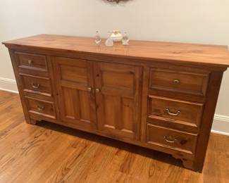 PENNSYLVANIA HOUSE DRESSER