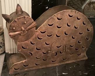 Tin Cat