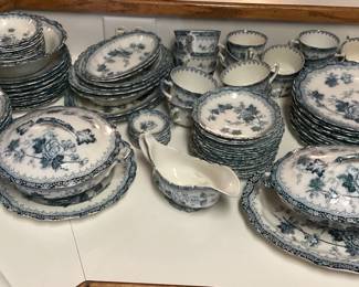 Henry Alcock Danube Semi Porcelain 100-Piece Set