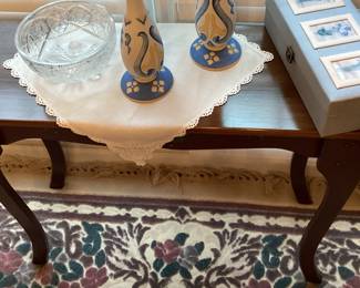 Queen Ann Style table