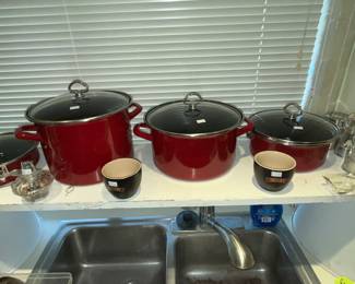 Beautiful CHANTAL cookware