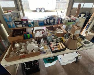 Lighting & lightbulbs