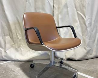 Pair of vintage Steelcase Pollock style chair 