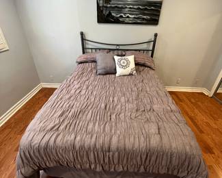 Wrought Iron Full Size / Queen Bed