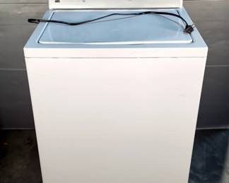 Kenmore Top-Load Washer, Model 110.25132411, With Water Hookup Lines And Drainage Tube, Powers On 