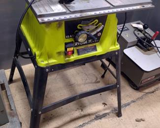 Ryobi 10" Table Saw, Model RTS10G, No Blade, Does Not Power On 