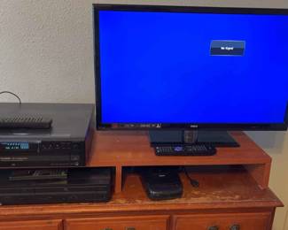 RCA 32 TV And Sony DVD Player And Sony 5 Disc CD Changer
