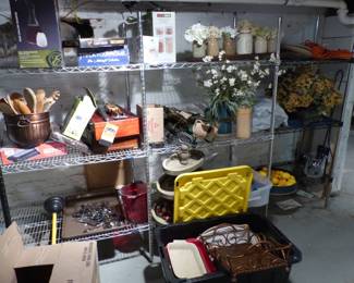 Kitchenware, bric-a-brac