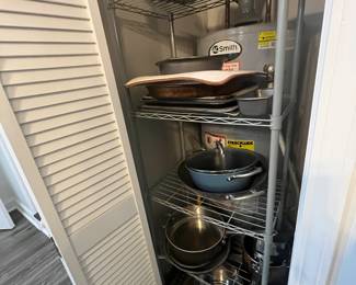 Misc pots and pans 