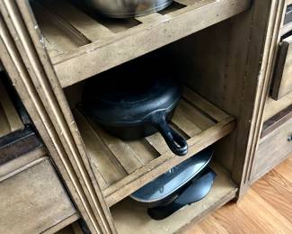 Misc pots and pans 