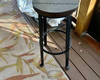 Barstool 