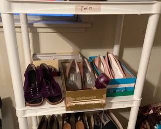 VINTAGE SHOES