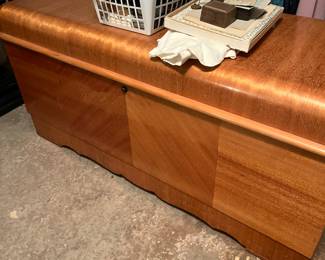 ART DECO 1960 CEDAR CHEST 