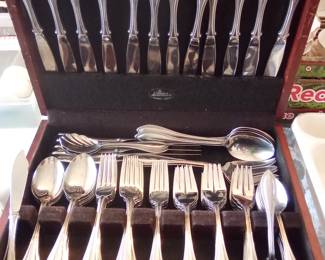 Oneida Stainless Flatware - American Harmony - 104 pcs