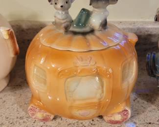 Vtg Cinderella pumpkin cookie jar no chips or cracks