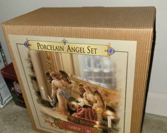 Grandeur Noel porcelain Christmas items
