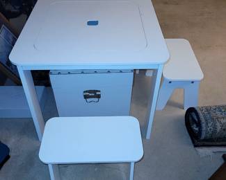 Child's play table