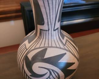 Several pieces of Native American pottery 