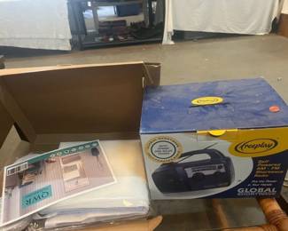 GLOBAL SHORTWAVE RADIO PET SCREEN DOOR