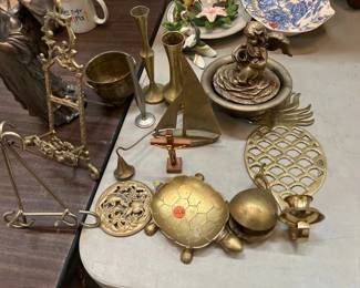 LOT OF BRASS ITEMS ETC