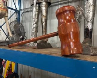 LARGE WOODEN GAVEL
