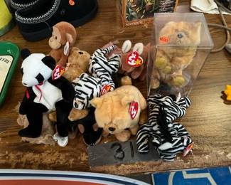 LOT OF BEANIE BABIES