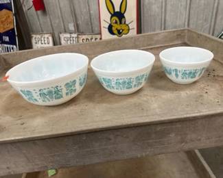 3 PYREX AMISH BUTTER PRINT NESTING BOWLS