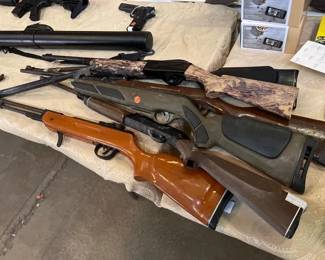 LOT OF BB GUNS