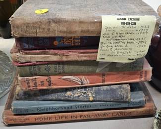 VINTAGE BOOKS