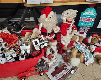 CHRISTMAS LOT