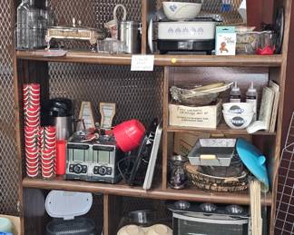LARGE KITCHEN LOT