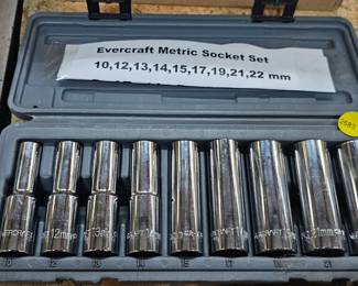 SOCKET SET
