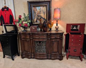 Jewelry cabinets, Pulaski buffet