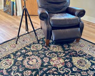 Leather recliner (seat cushion has wear)